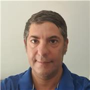 Offro lezioni private a persone di tutte le eta, ho vissuto per 20 anni in spagna e possiedo un livello praticamente nativo di spagnolo